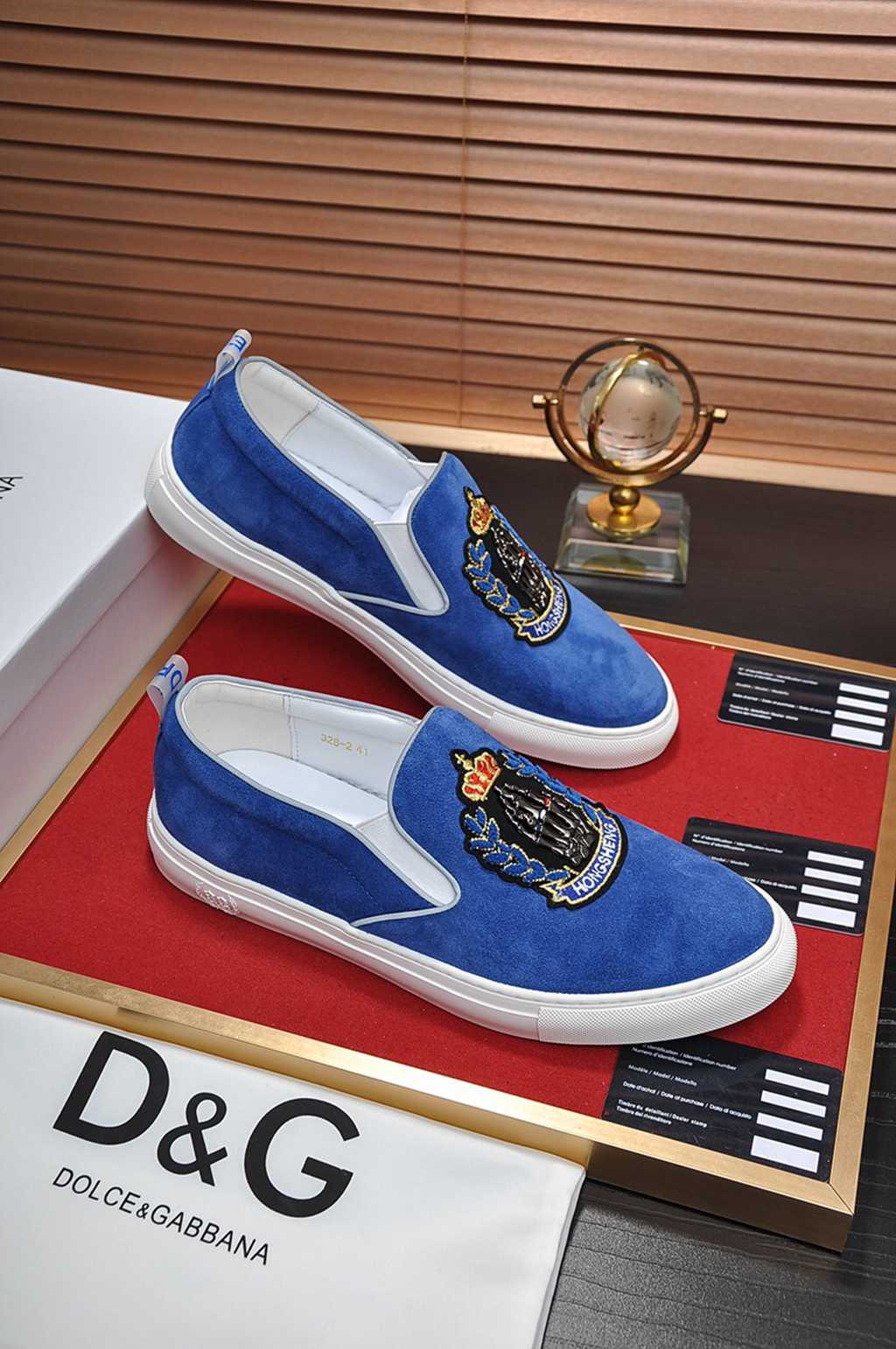 D*G sneaker